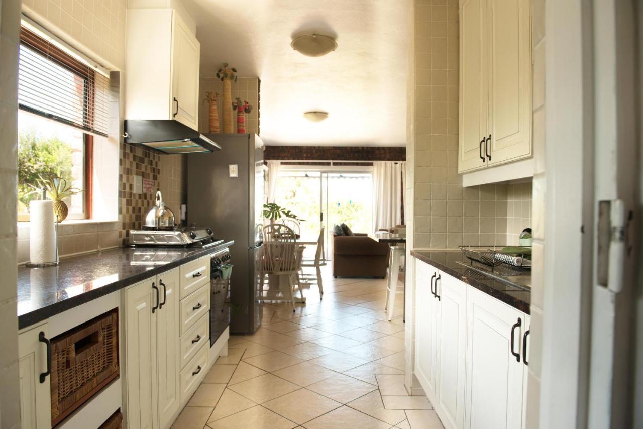 Paradise Self-Catering Units Джефрис Бей Екстериор снимка